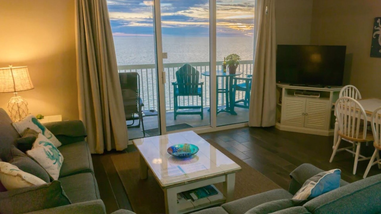 Photo of Bedroom in Miramar Beach