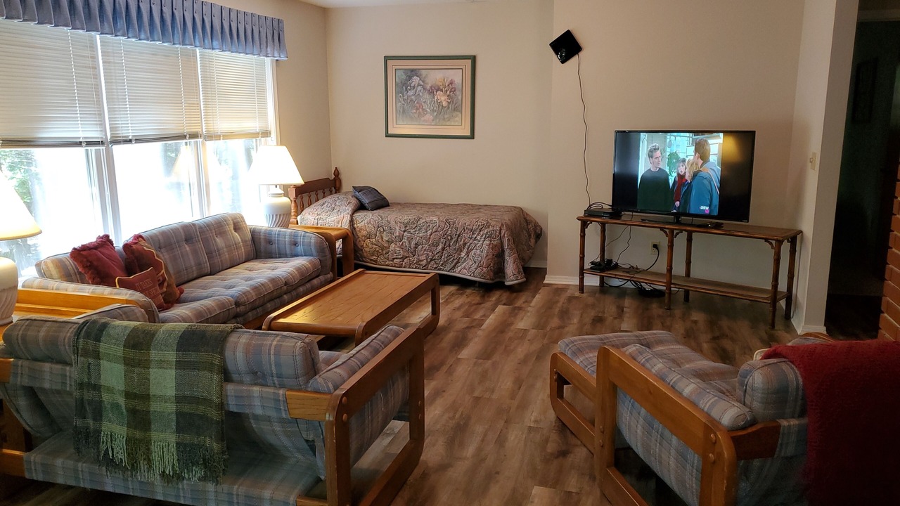 Photo of Bedroom in Lost Bridge Village