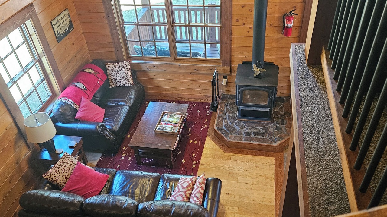 Photo of Livingroom in West Glacier