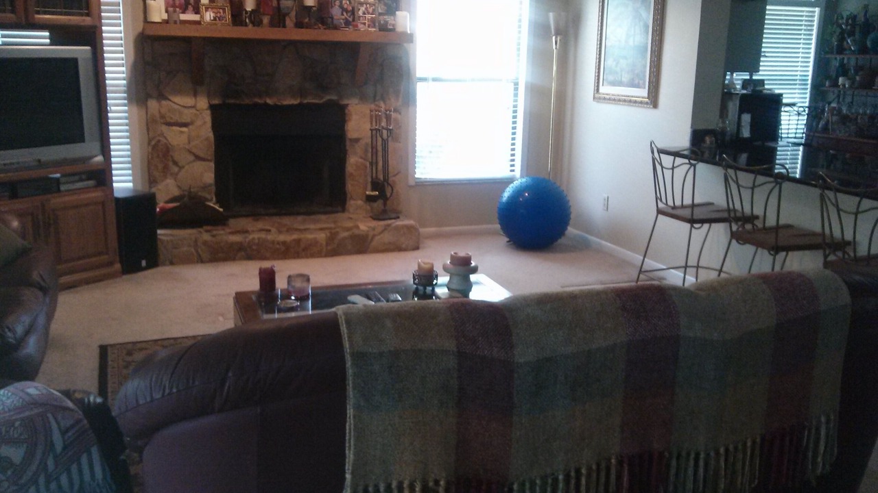 Photo of Livingroom in Lakeview Village