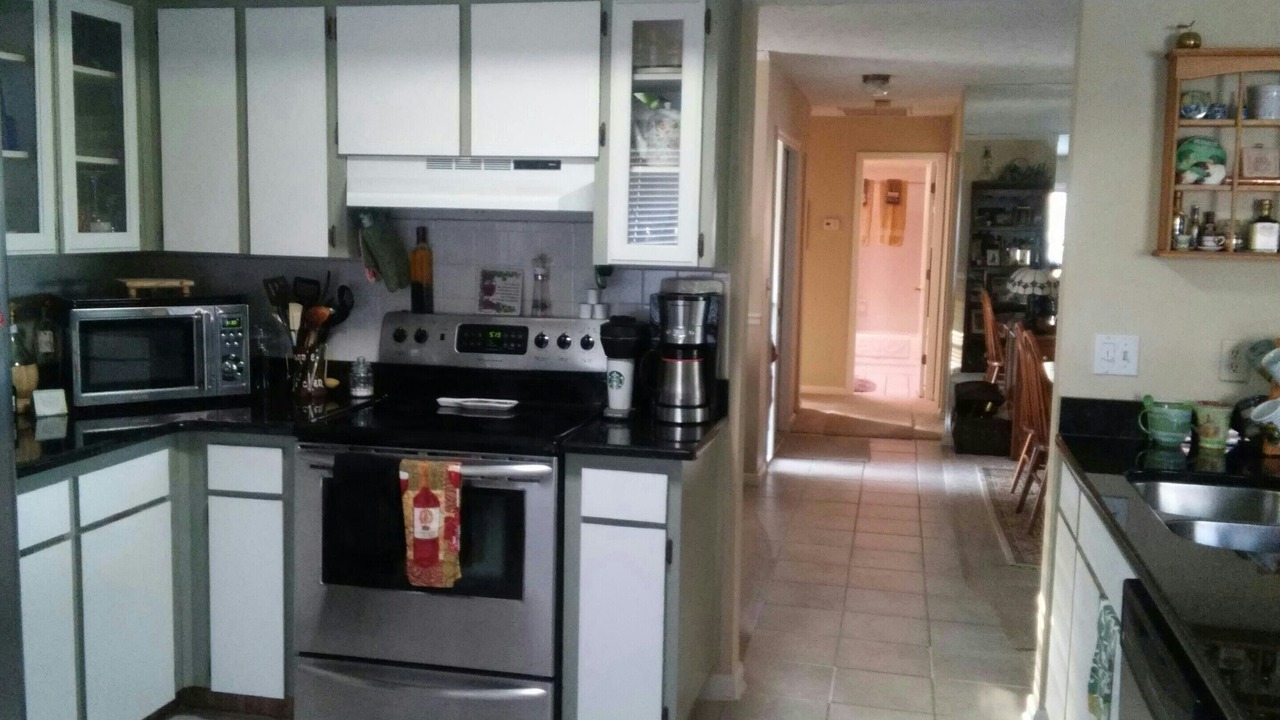 Photo of Kitchen in Lakeview Village