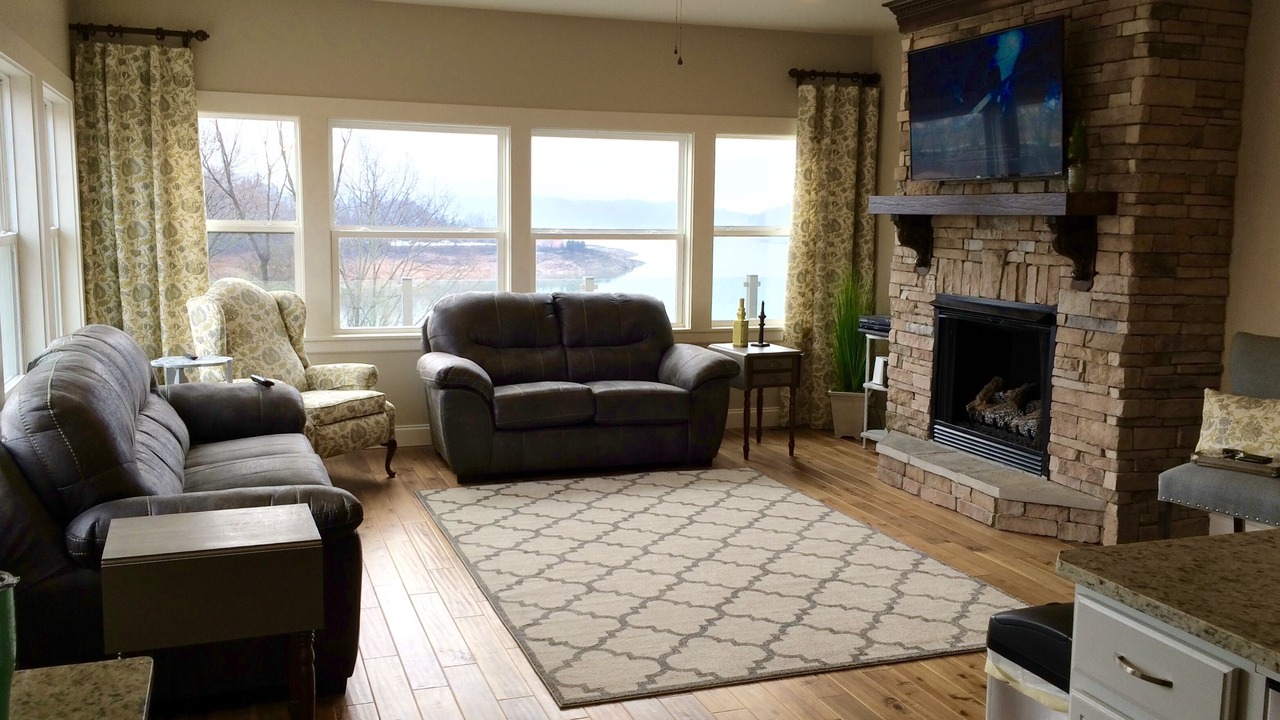 Photo of Livingroom in Dandridge