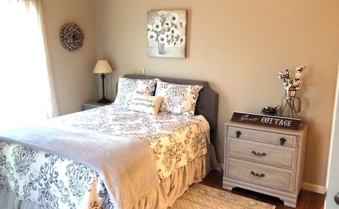 Photo of Others in Dandridge