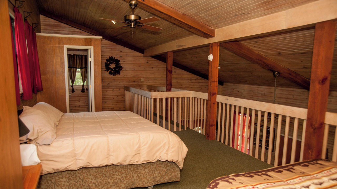 Photo of Bedroom in Bennett Springs