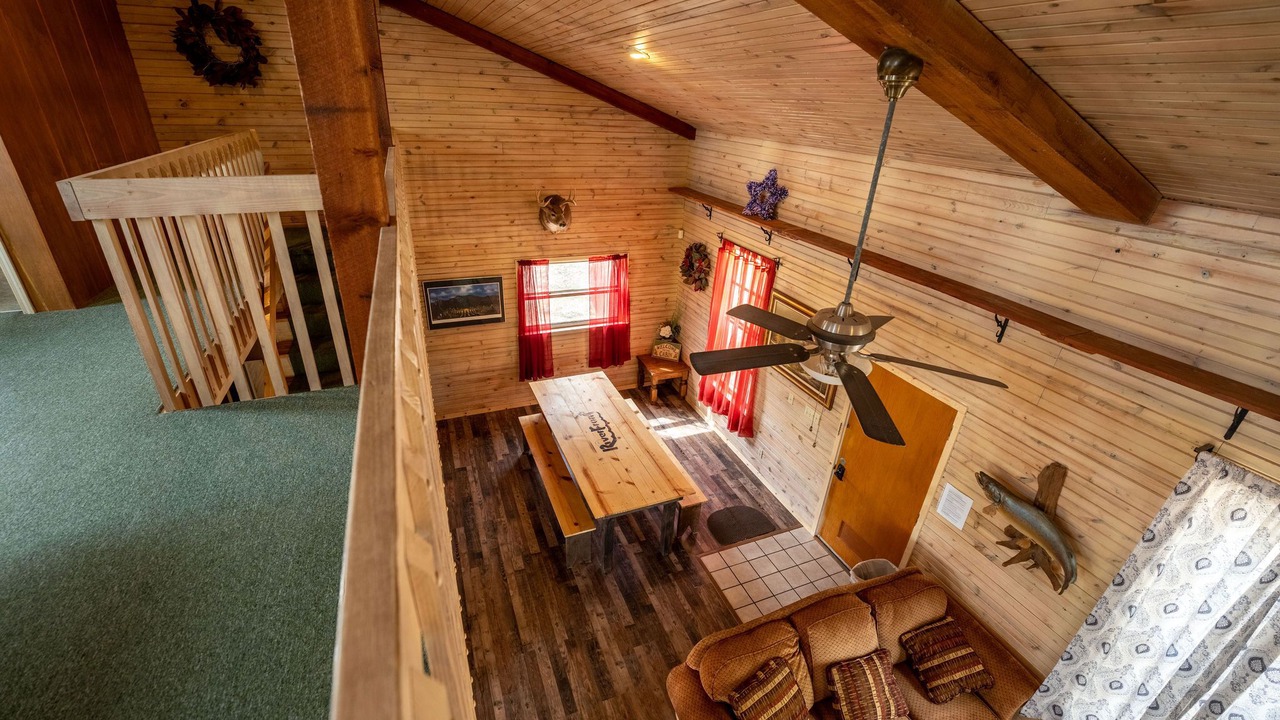 Photo of Livingroom in Bennett Springs