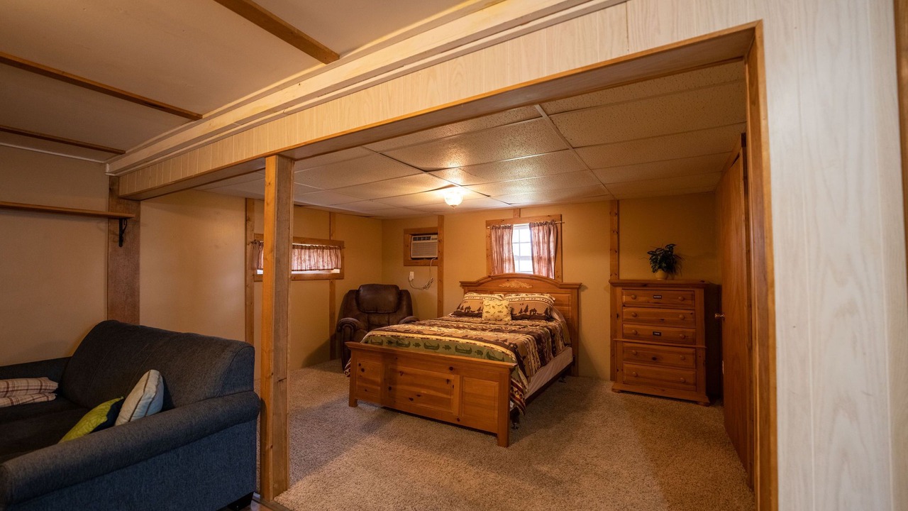 Photo of Bedroom in Bennett Springs