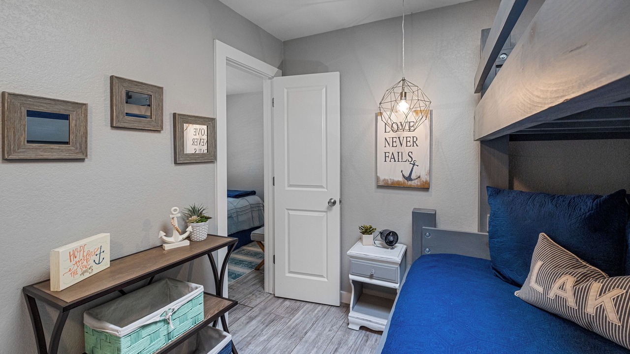 Photo of Bedroom in Granbury