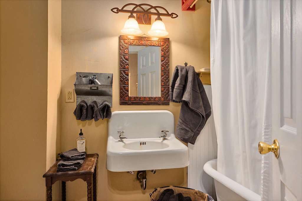 Photo of Others in Eureka Springs Historic District