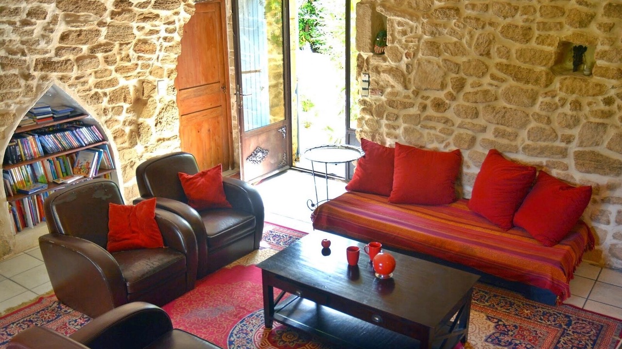 Photo of Others in Jouques