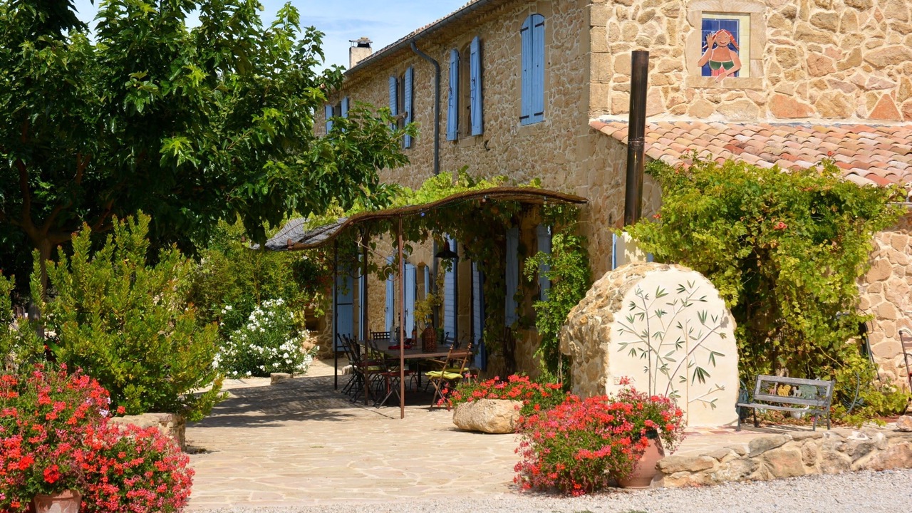 Photo of Outdoor in Jouques