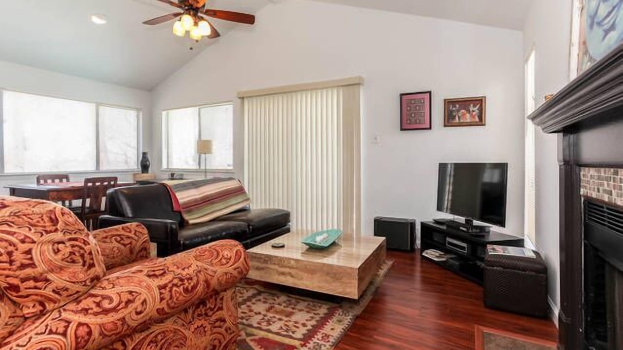 Photo of Livingroom in Cherry Creek Commercial