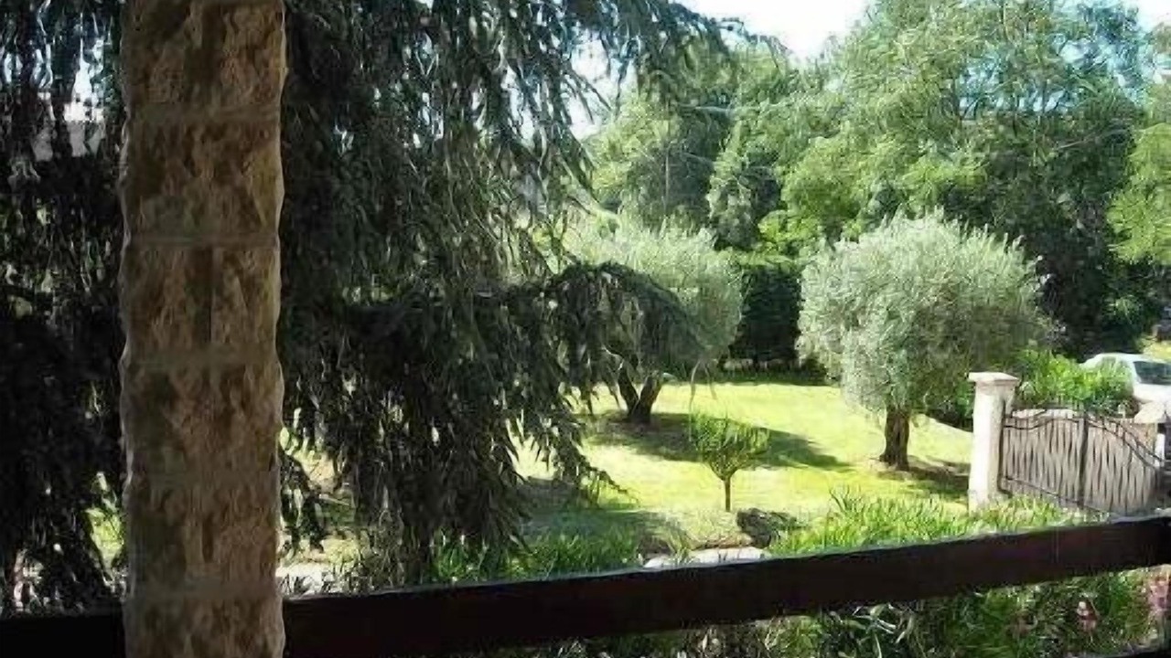 Photo of Outdoor in Les Mages