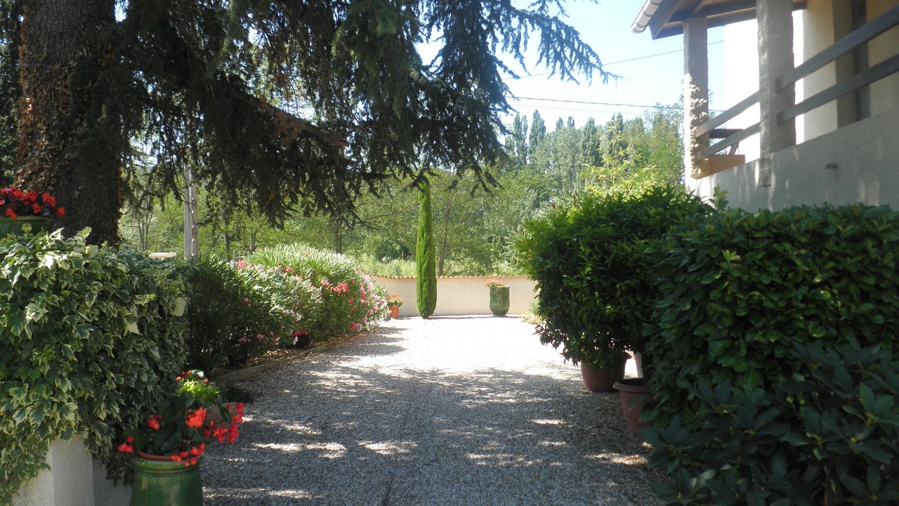 Photo of Outdoor in Les Mages