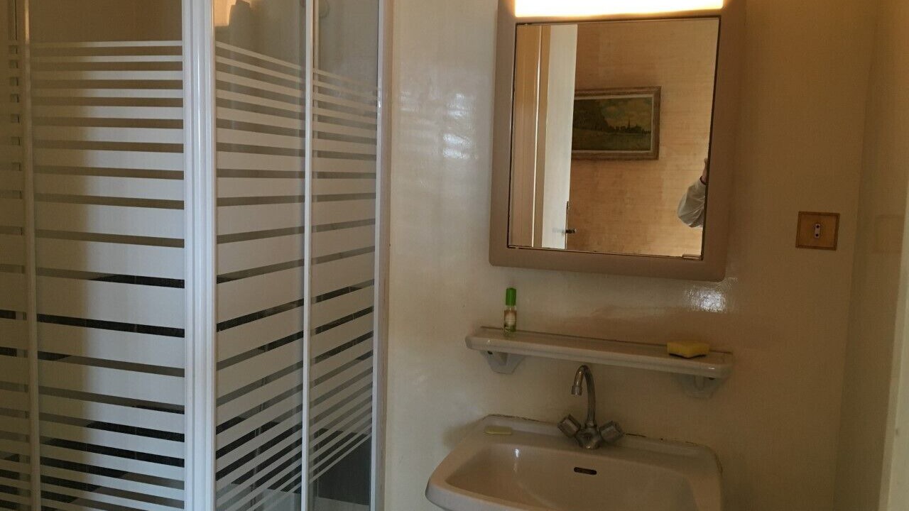 Photo of Bathroom in Thuir