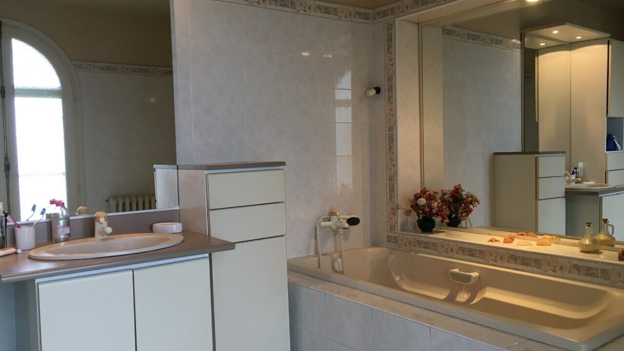 Photo of Bathroom in Thuir