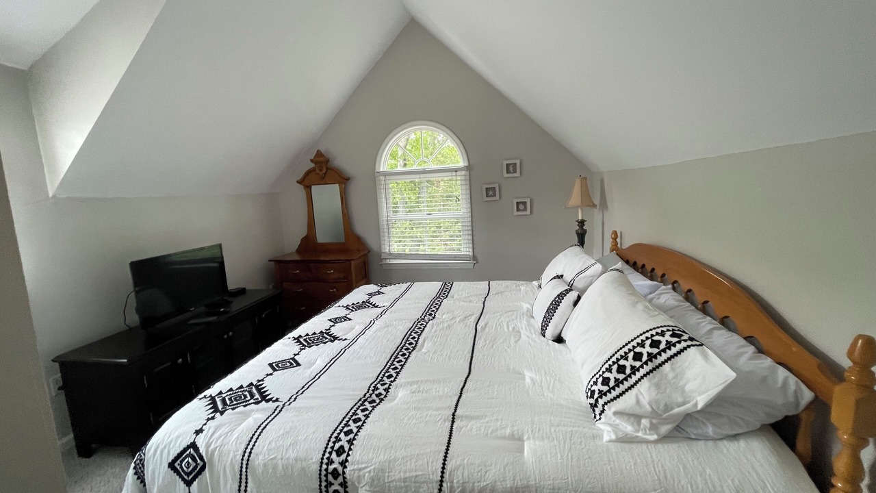 Photo of Bedroom in Oak Bluffs