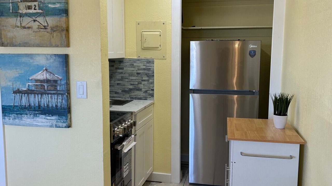 Photo of Kitchen in Golden Beach