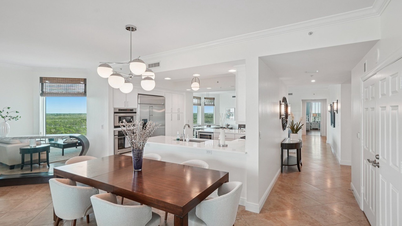 Photo of Bedroom in Vanderbilt Beach