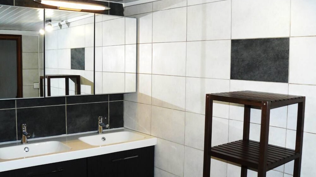 Photo of Bathroom in Le Chaffaut-Saint-Jurson