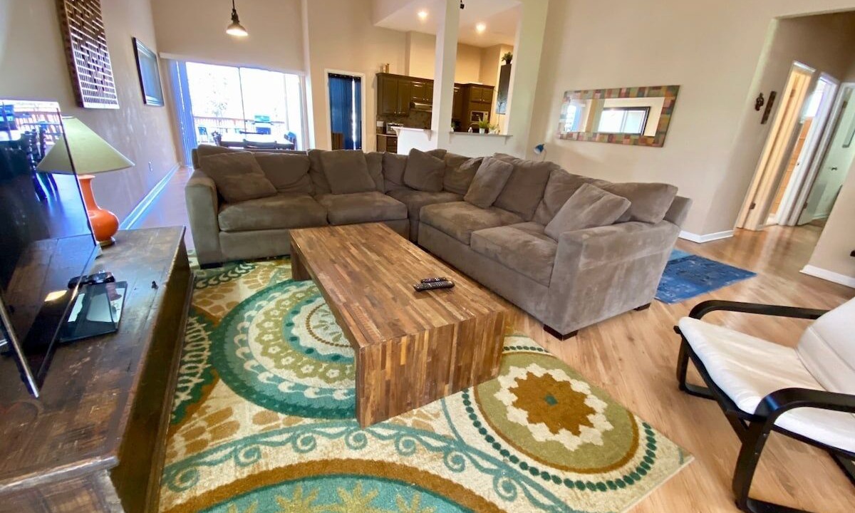 Photo of Livingroom in Wells Branch