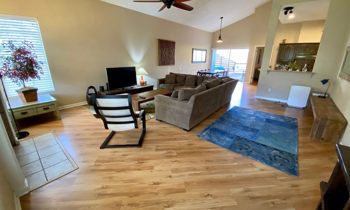 Photo of Livingroom in Wells Branch