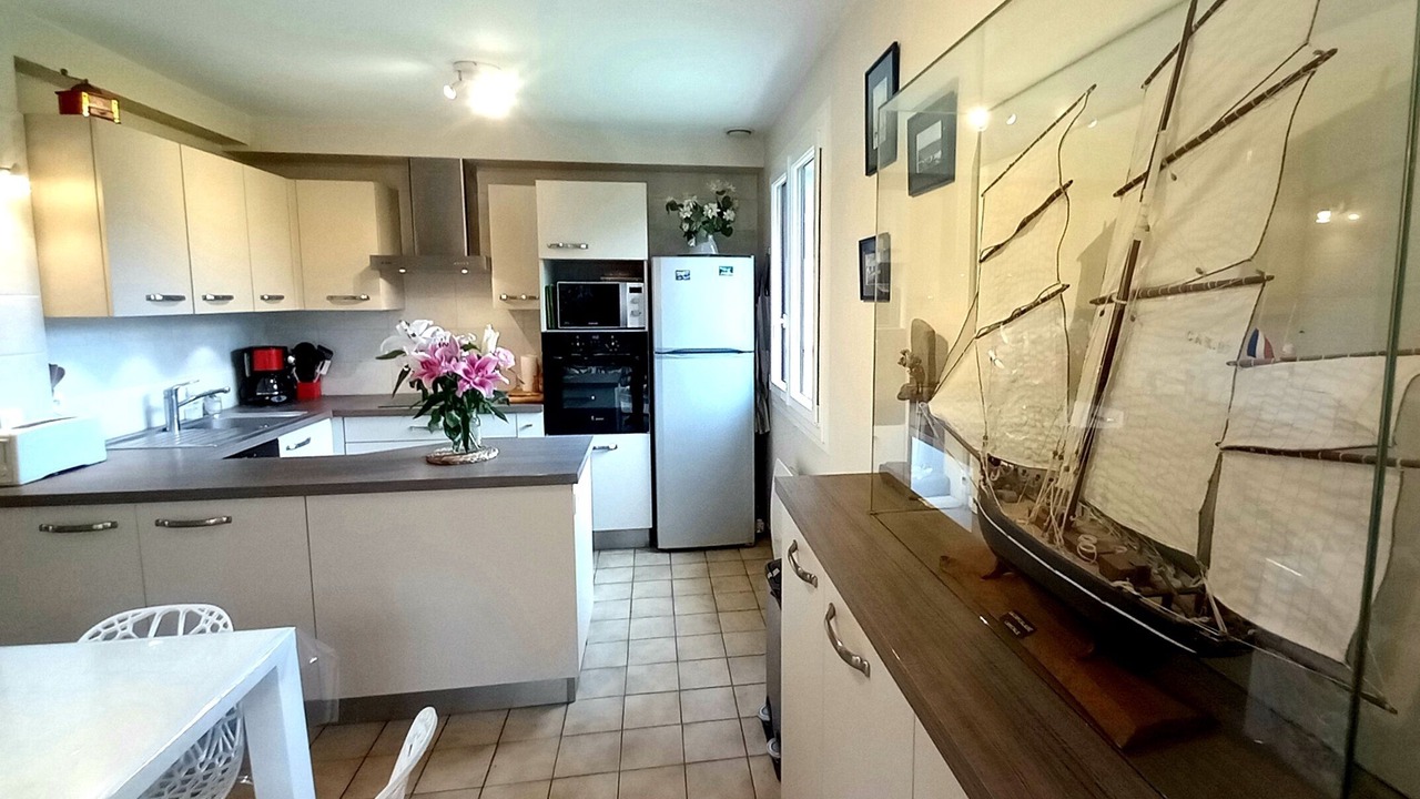Photo of Kitchen in Cancale