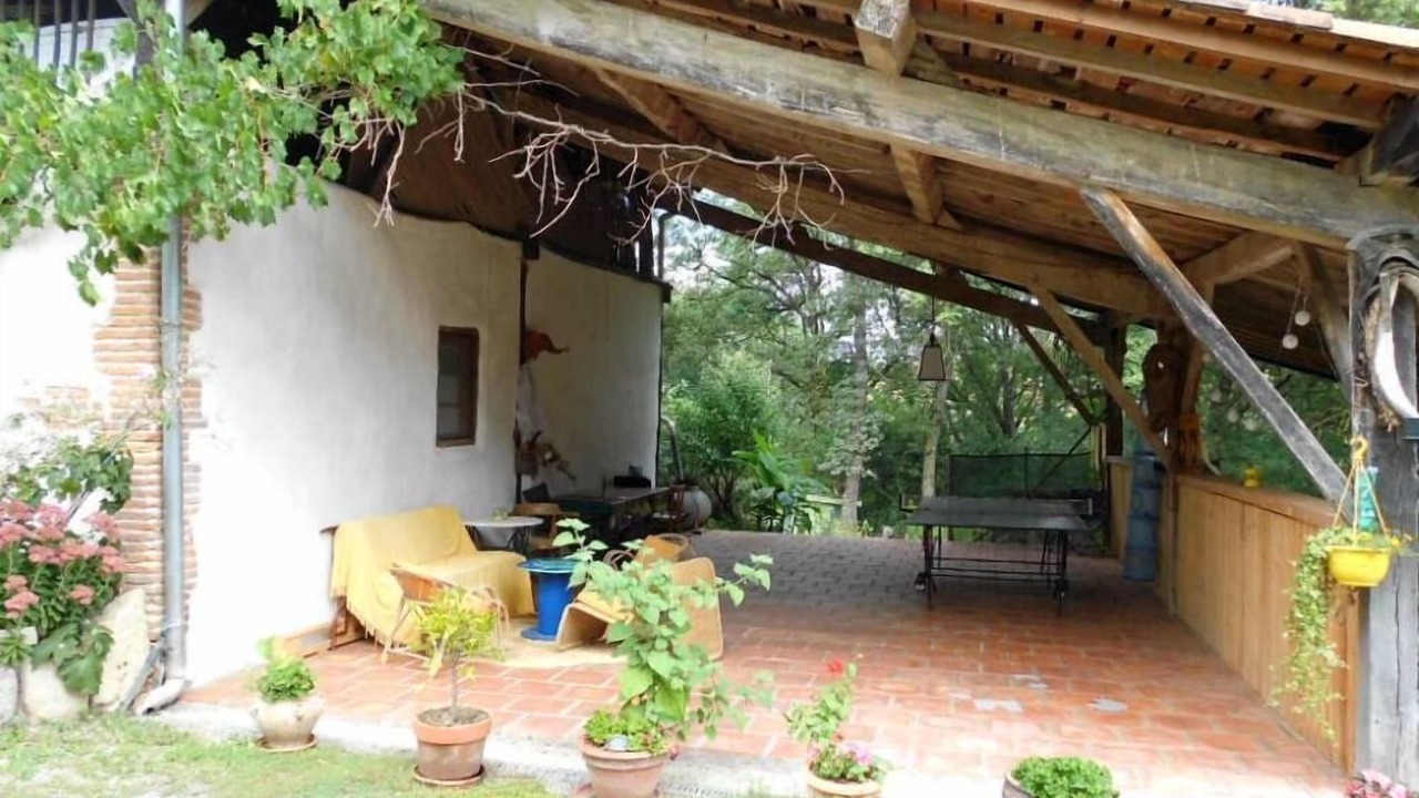 Photo of Patio Balcony in Latour