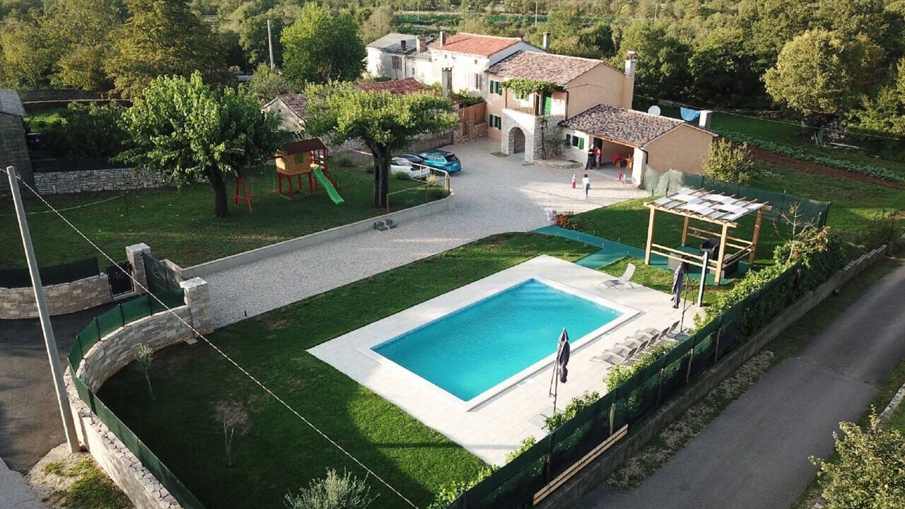Photo of Outdoor in Muzini