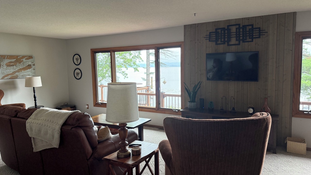 Photo of Livingroom in Deerwood