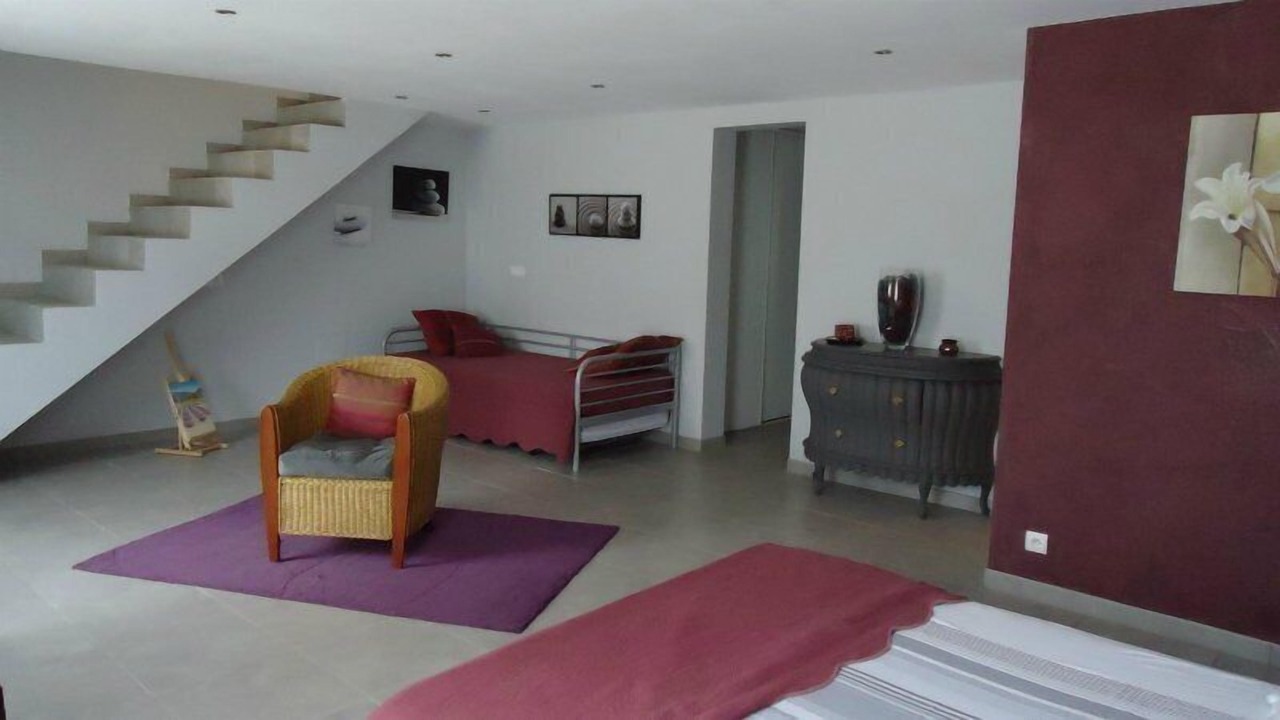 Photo of Bedroom in Rochefort-du-Gard