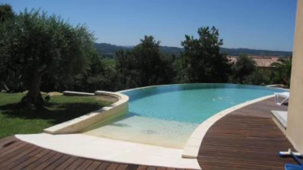 Photo of Outdoor in Rochefort-du-Gard