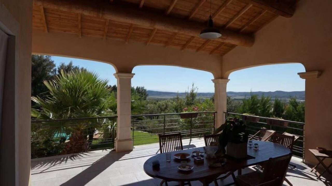 Photo of Patio Balcony in Rochefort-du-Gard