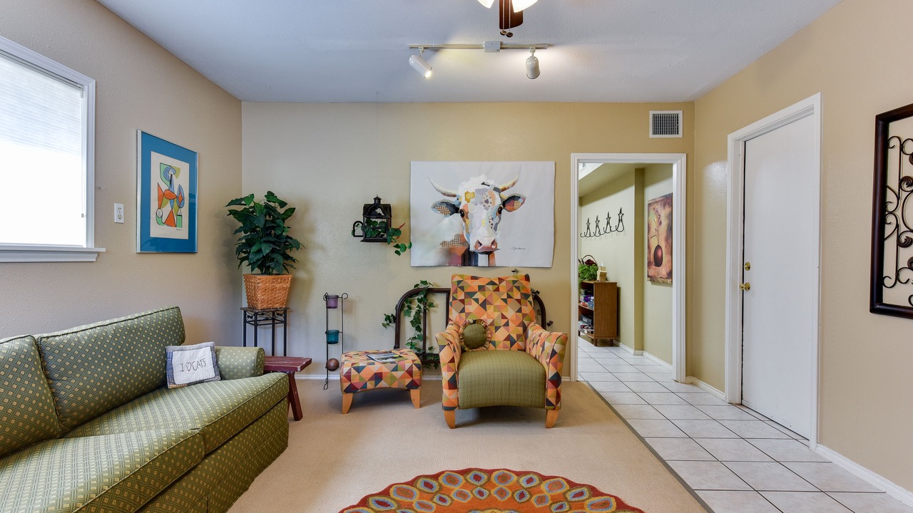 Photo of Bedroom in Oakland Estates