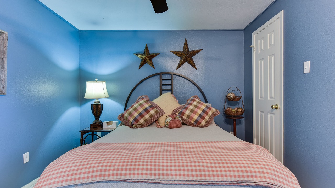 Photo of Others in Oakland Estates