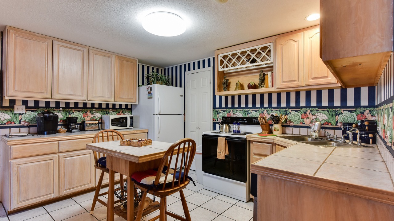 Photo of Others in Oakland Estates