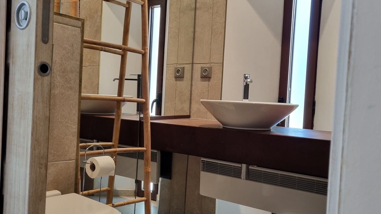 Photo of Bathroom in Cabries
