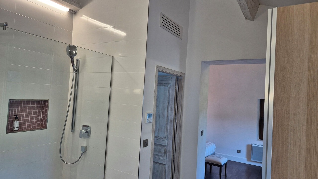 Photo of Bathroom in Cabries