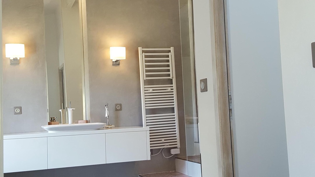 Photo of Bathroom in Cabries