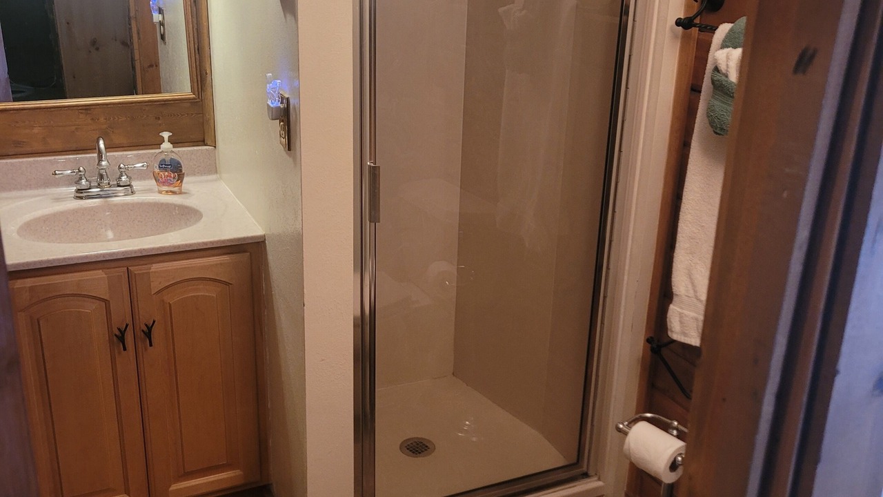 Photo of Bathroom in Green Mountain Falls