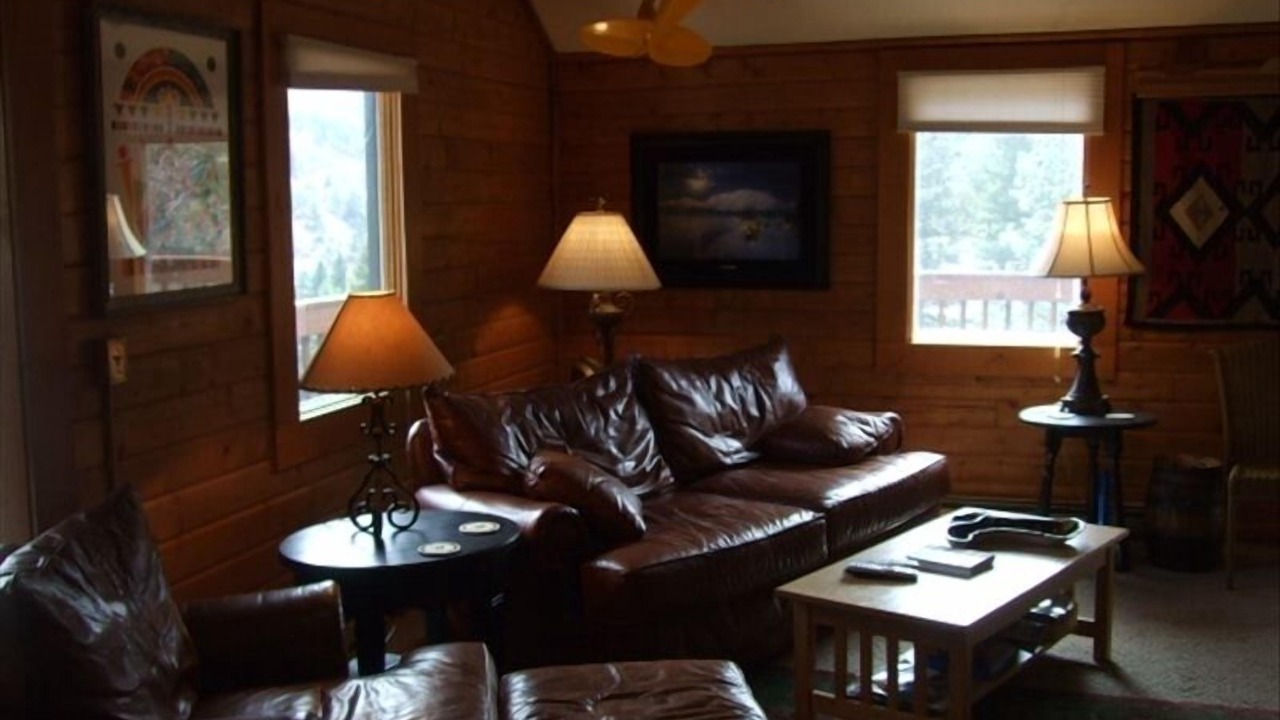 Photo of Livingroom in Green Mountain Falls