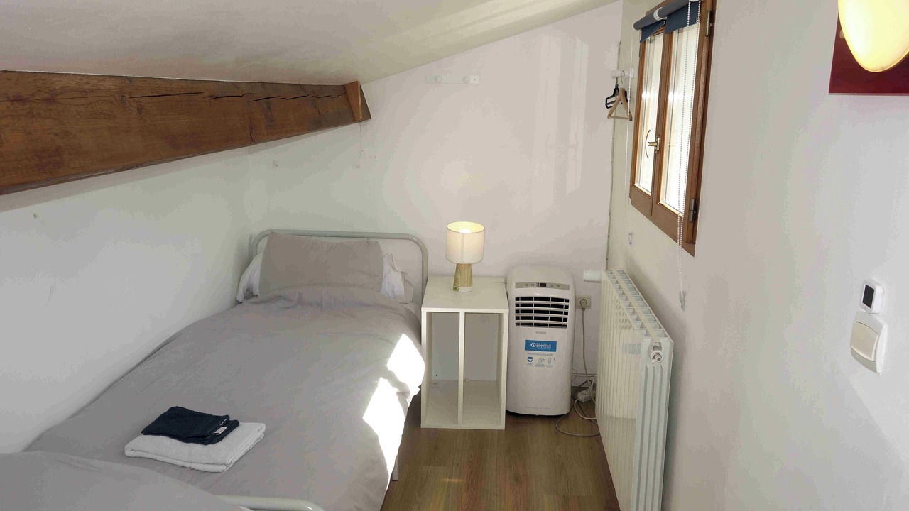 Photo of Bedroom in Plateau - Mont-Valerien