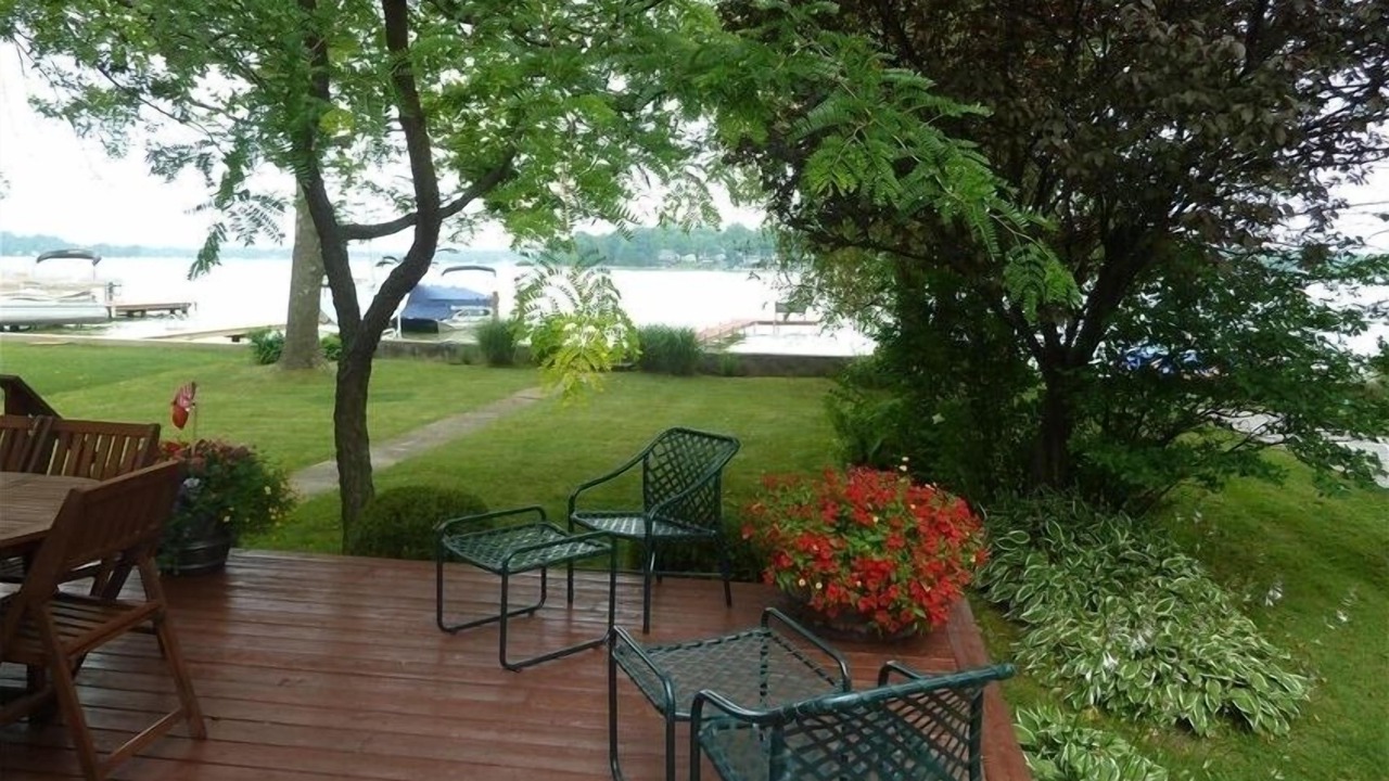 Photo of Outdoor in Paw Paw Lake