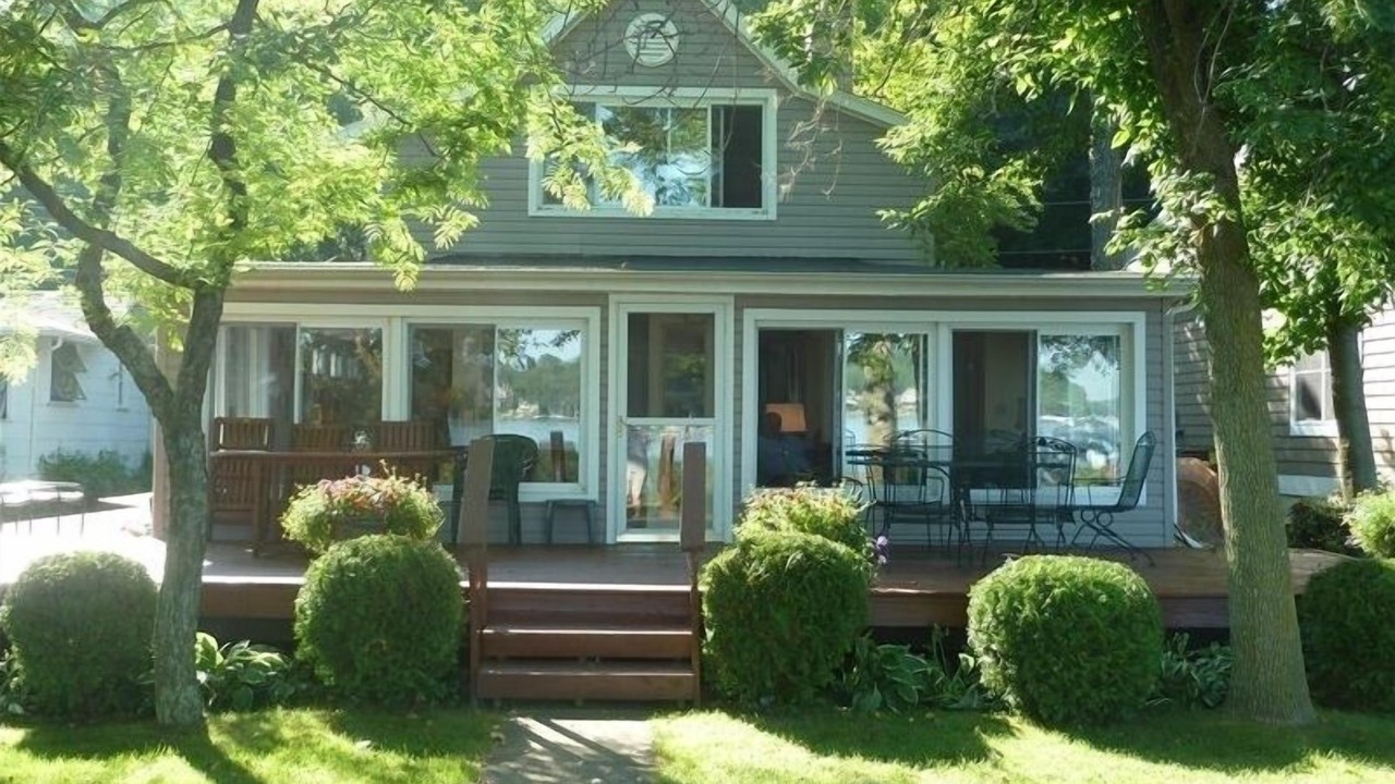 Photo of Outdoor in Paw Paw Lake
