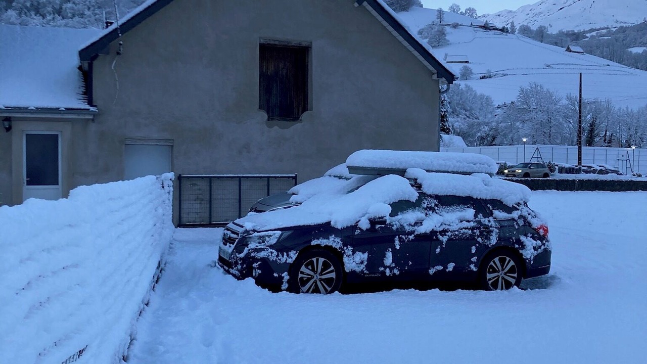 Photo of Outdoor in Campan