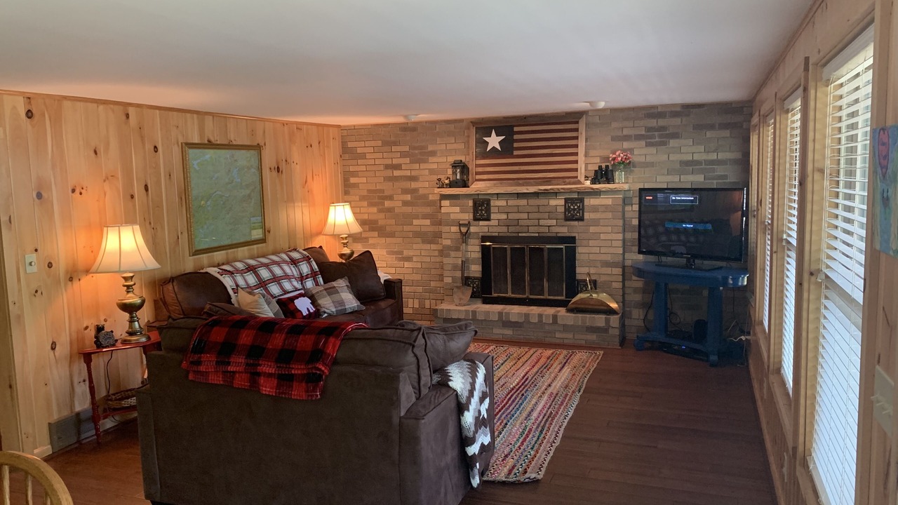 Photo of Livingroom in Town of Webb