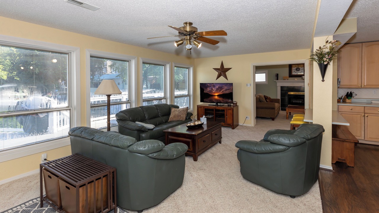 Photo of Livingroom in Rocky Mount