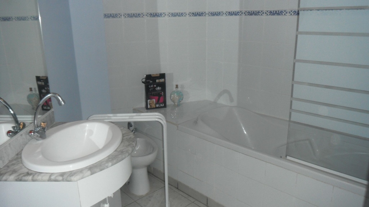 Photo of Bathroom in Beaumont-de-Lomagne