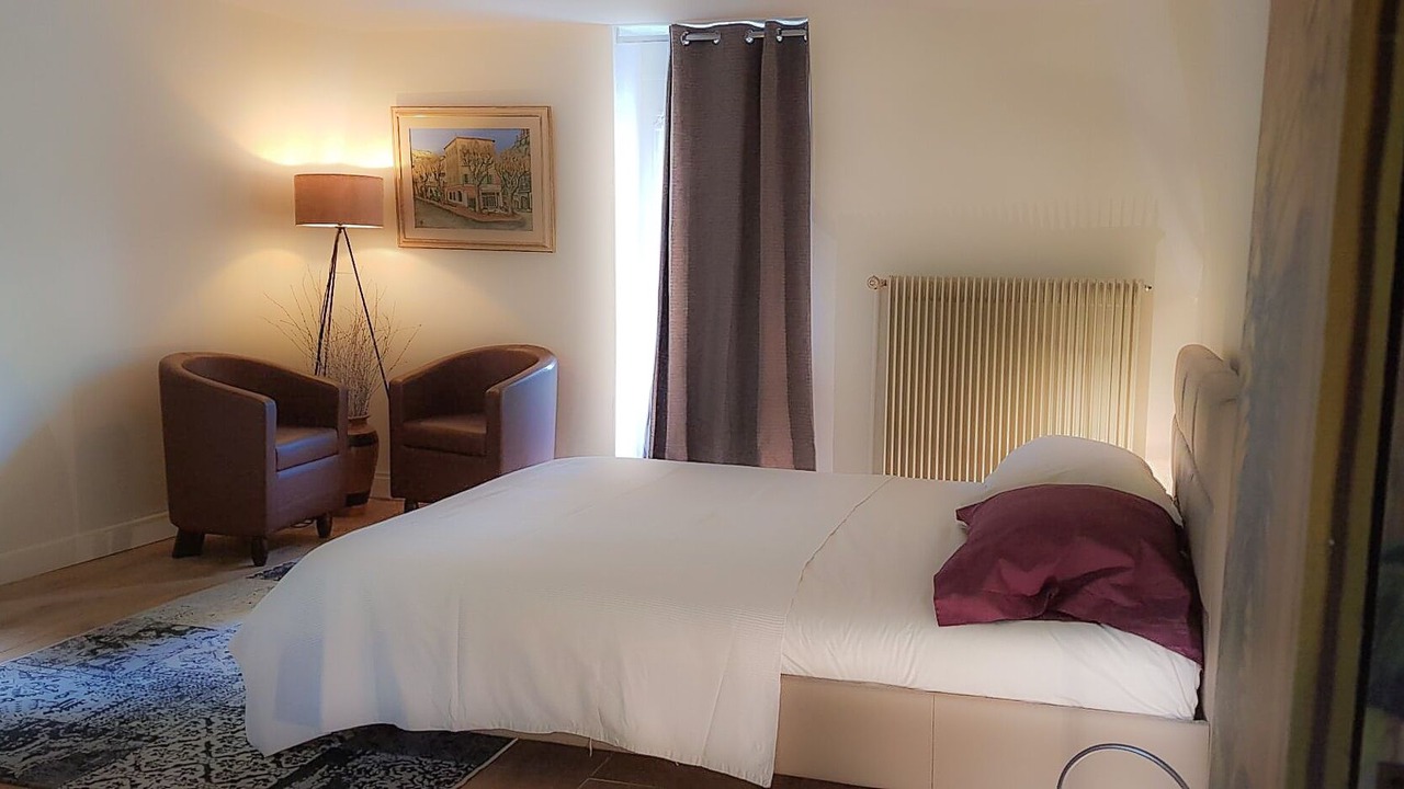 Photo of Bedroom in Yerres