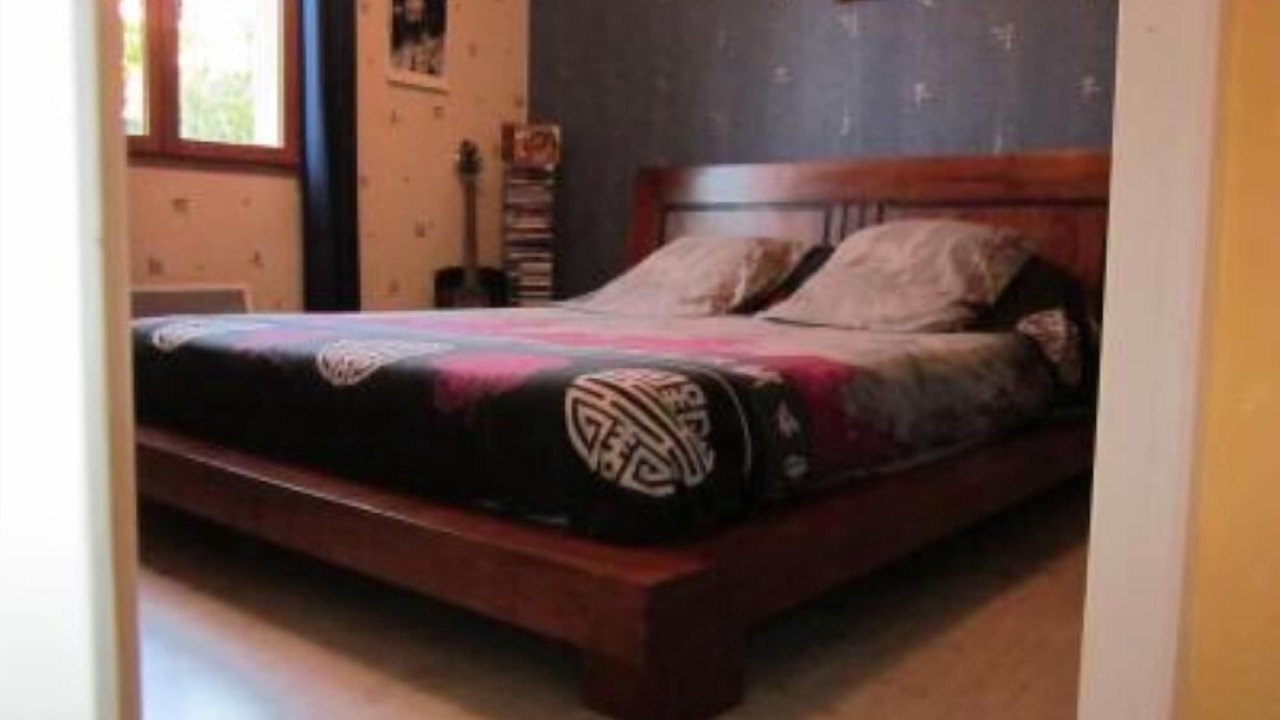 Photo of Bedroom in Ensues-la-Redonne