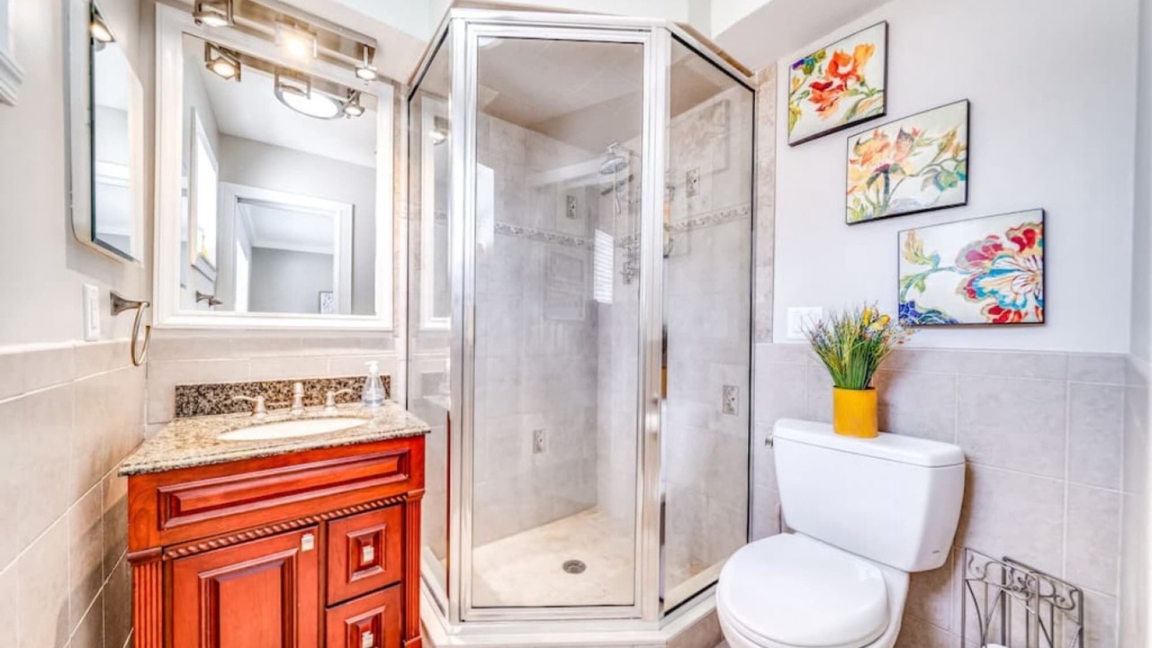 Photo of Bathroom in Cypress Lakes